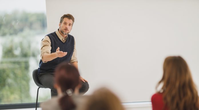 Гиалуроновая кислота для здоровья женских суставов Оборудование салона красоты: