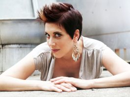 Вечерние платья: заяви о себе